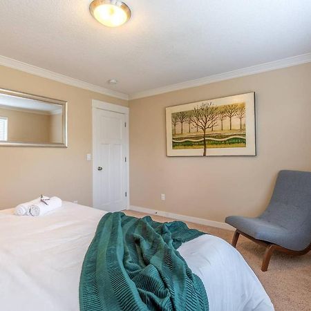 Modern Home, Four Bedrooms, King Beds Tigard Εξωτερικό φωτογραφία