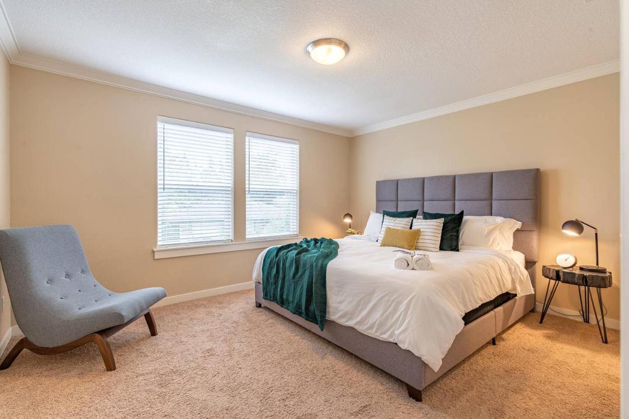 Modern Home, Four Bedrooms, King Beds Tigard Εξωτερικό φωτογραφία