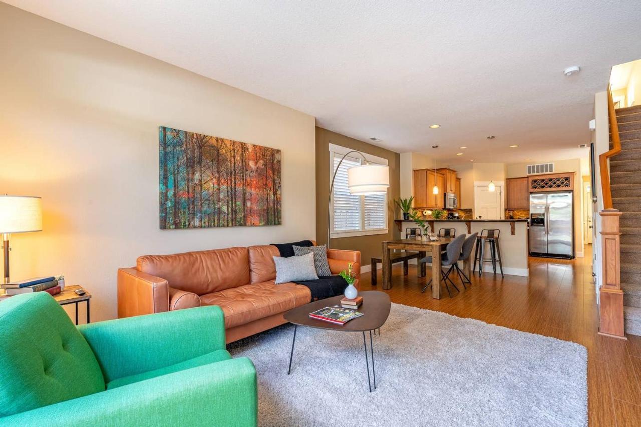 Modern Home, Four Bedrooms, King Beds Tigard Εξωτερικό φωτογραφία