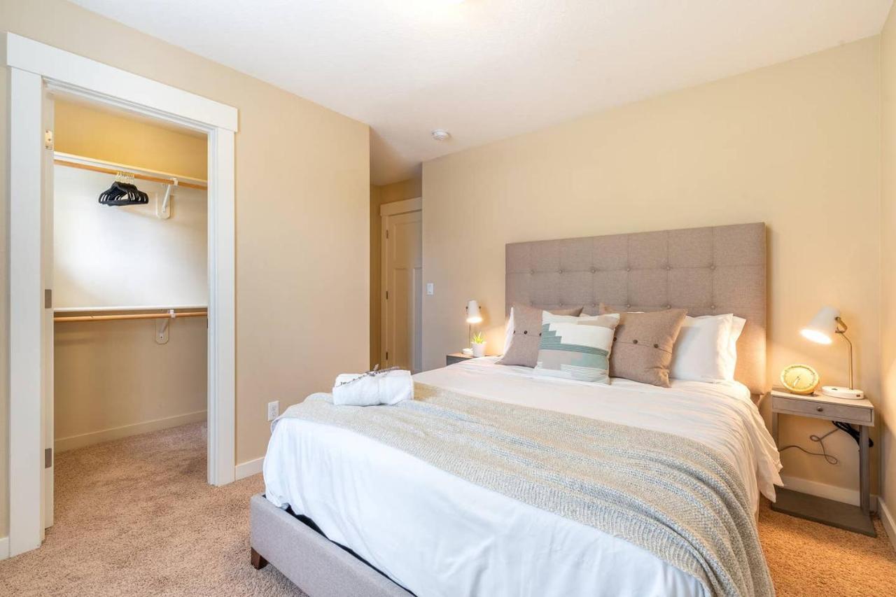 Modern Home, Four Bedrooms, King Beds Tigard Εξωτερικό φωτογραφία