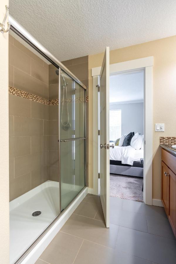 Modern Home, Four Bedrooms, King Beds Tigard Εξωτερικό φωτογραφία